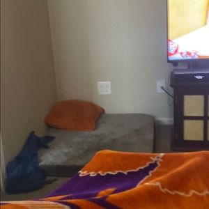 Meet your Posher, Thomas